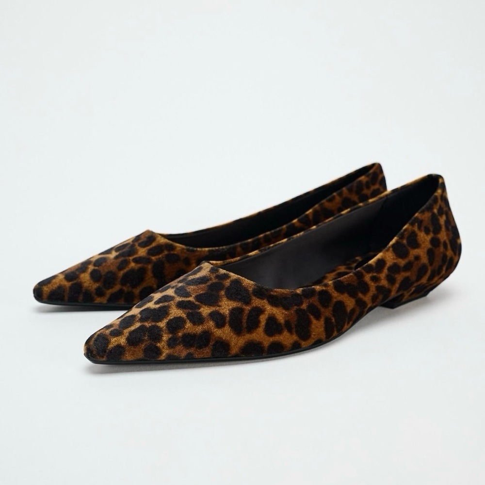 NWT Zara Leopard Pointed Toe flats size 9 / 40